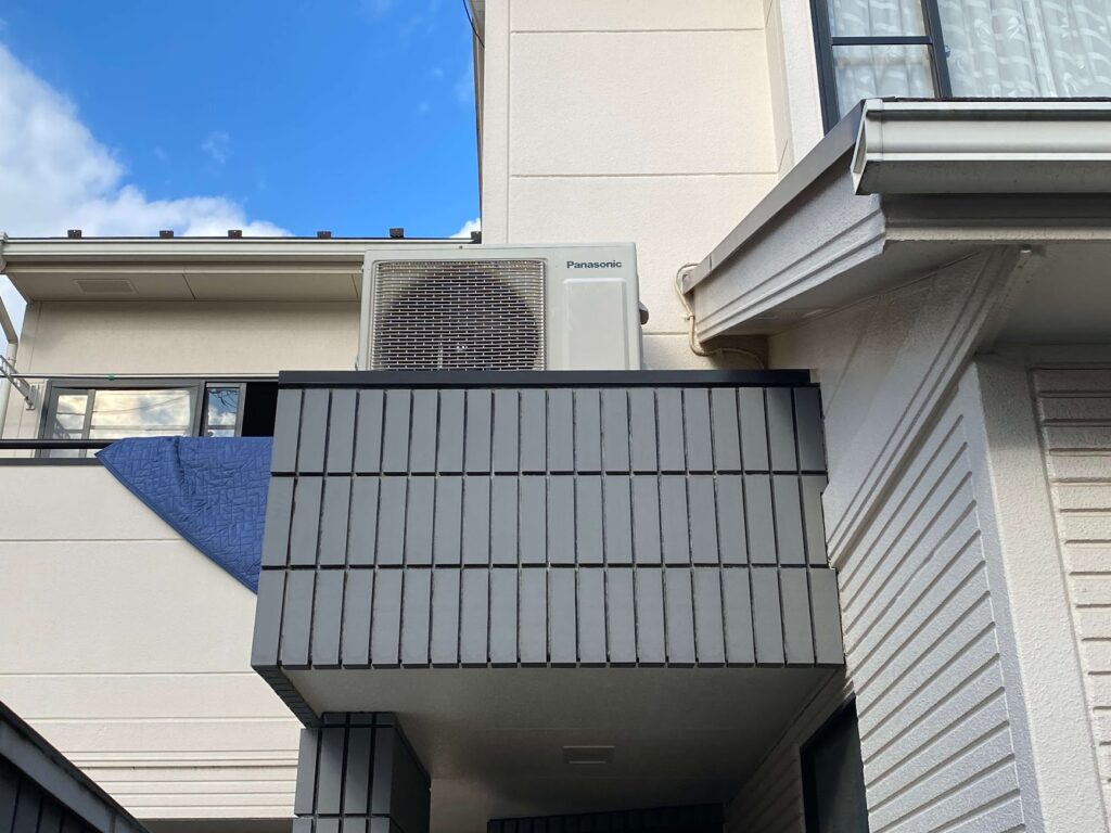 練馬区東大泉室外機取り外し前