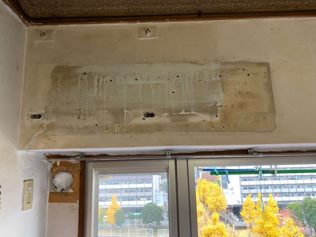 エアコン室内機取り外し後